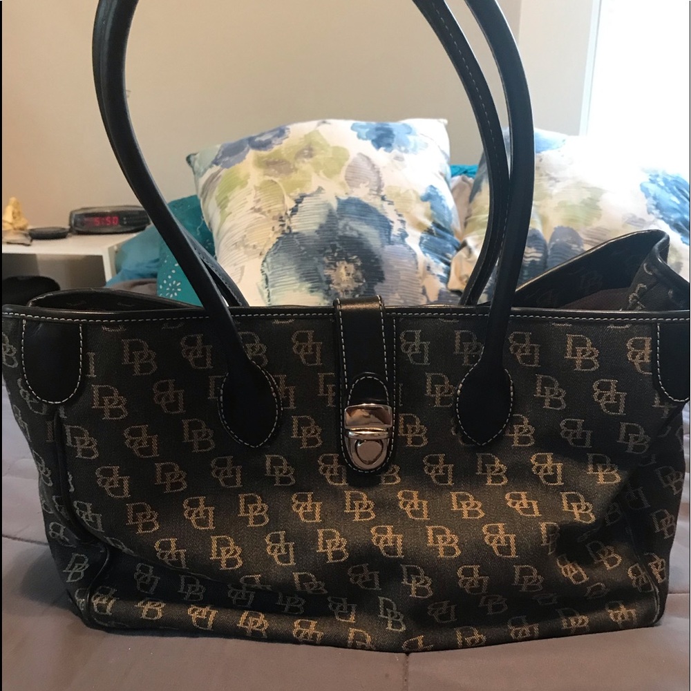 Shoulder/ tote Dooney and Bourke bag